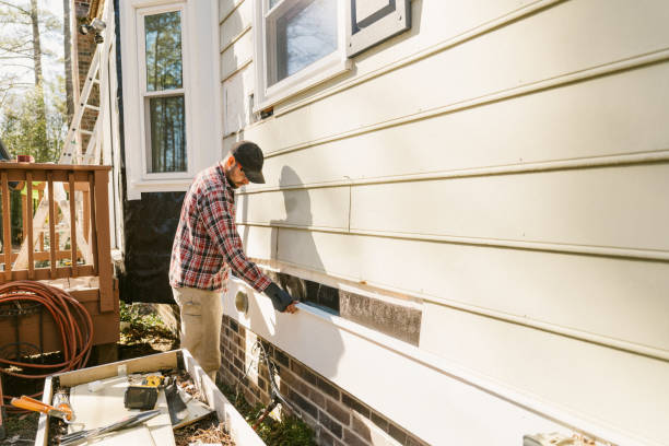 Trusted Storm Damage Siding Repair service in Edinburg, PA - Creative Siding